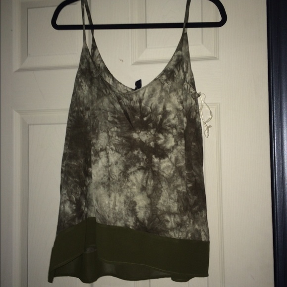 Windsor: Cream & Moss-Colored Tie Die Tank Top