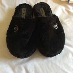 MK slippers NEVER WORN ❌SALE❌