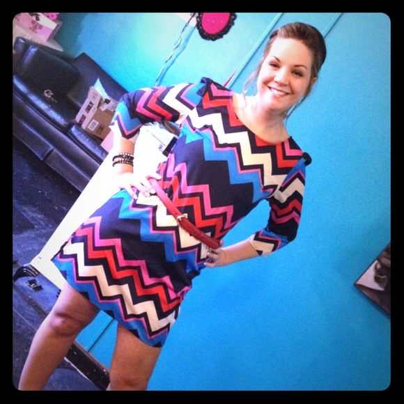 Dresses & Skirts - 💙❤️ADORABLE CHEVRON DRESS❤️💙