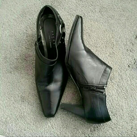 Ankle boots