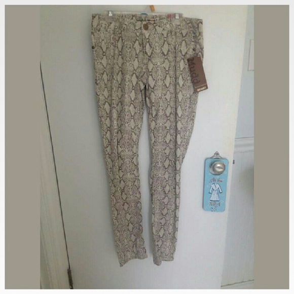 Snakeskin Print Soft Jeans