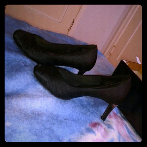 Black heels