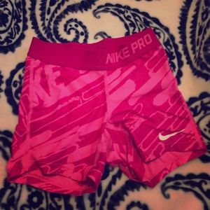 nike spandex size small