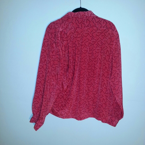 Red top. - Picture 2 of 3