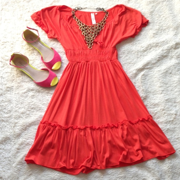 Feathers Dresses & Skirts - 🎀Jersey Dress🎀