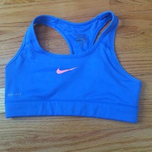 Nike pro dri-fit sports bra