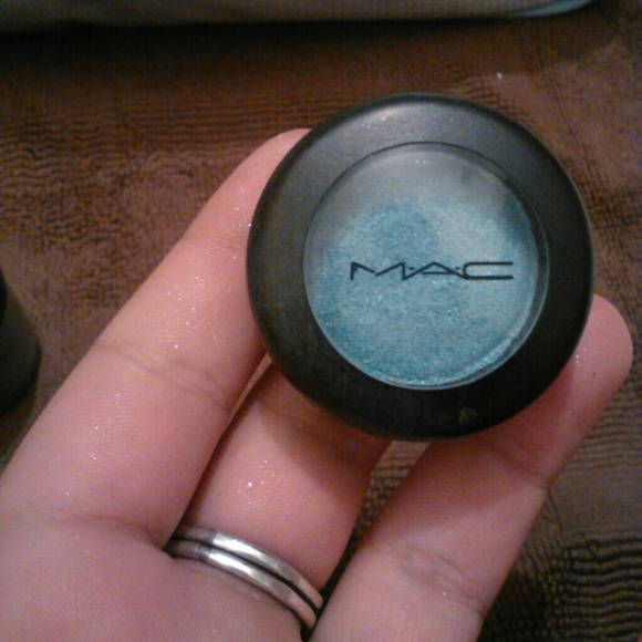 mac eyeshadow