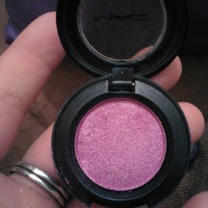 mac eye shadow