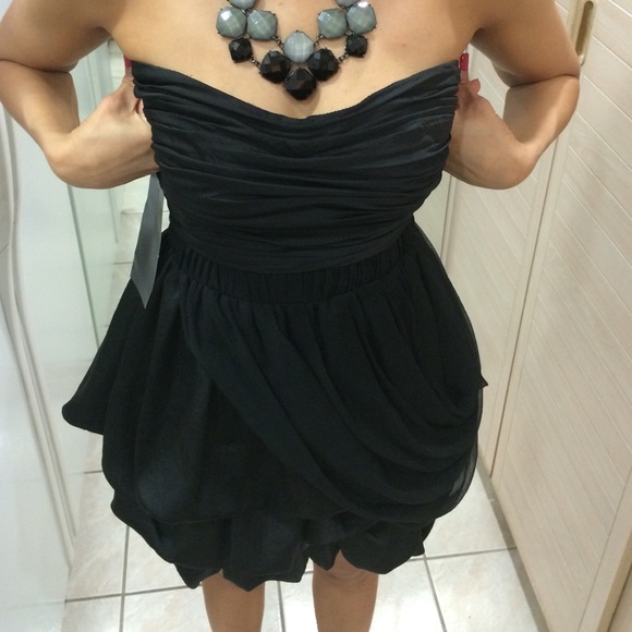 Black cocktail dress. - Picture 4 of 4