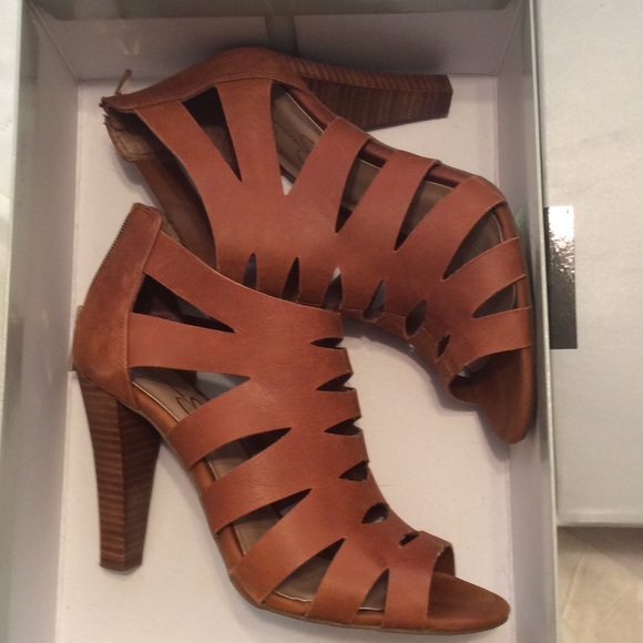 Jessica Simpson heels