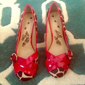 Naughty Monkey animal print cow fur shoes size 6