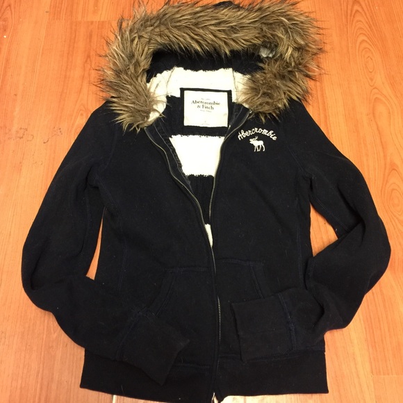 Abercrombie & Fitch Tops - Abercrombie bundle for ldisney07 only