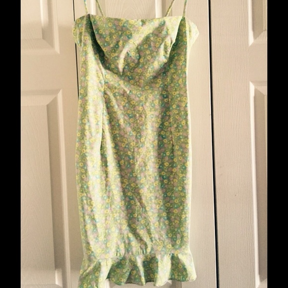 Worn once! Spring classic LAUNDRY, designer dress.
