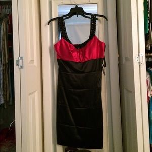 Bisou Bisou black and red dress size 10 NWT