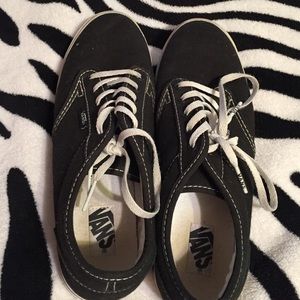 Black Vans!