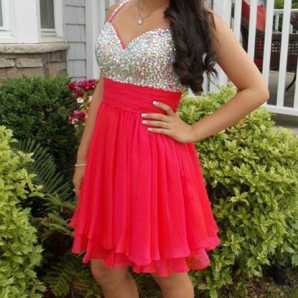 Prom dress - Picture 1 of 2