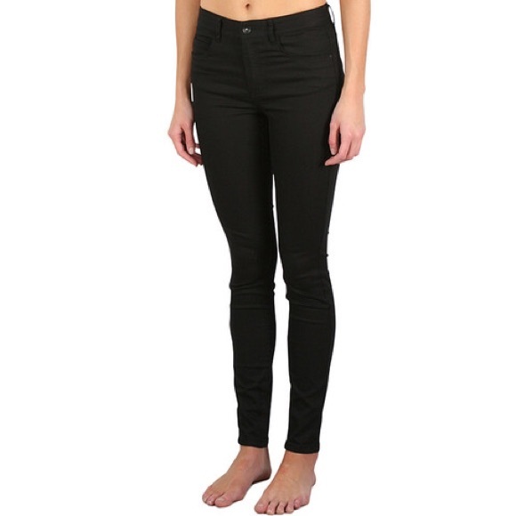 Black jeggings