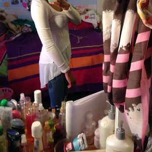 White long sleeve flow shirt