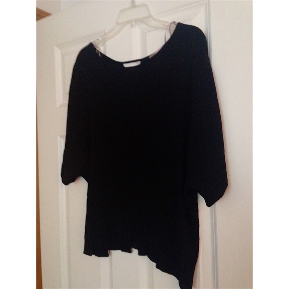 Black flowy latter back top
