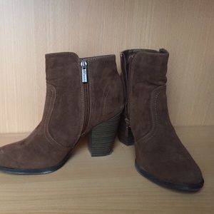 Western inspired suede like tan booties