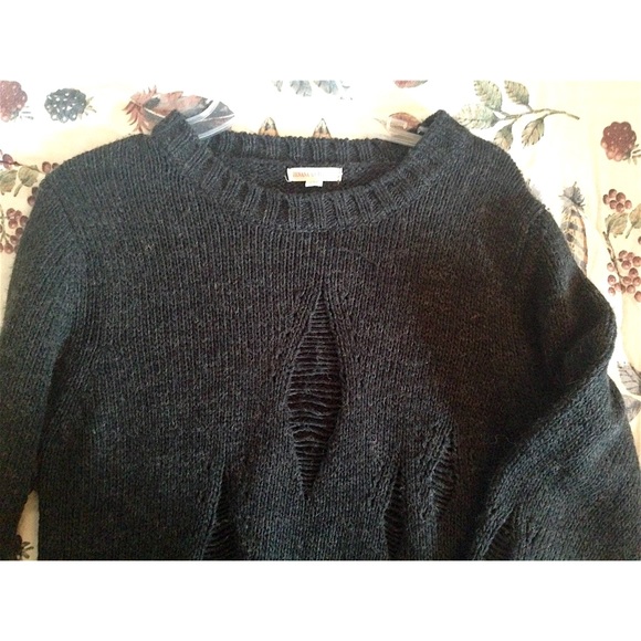 Distressed sweater - Picture 2 of 3