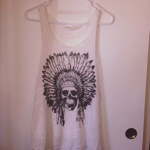 Skull tank