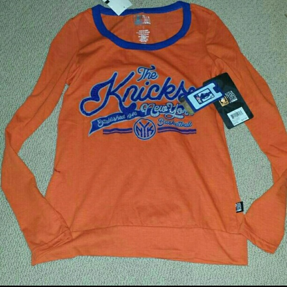 KNICKS TOP
