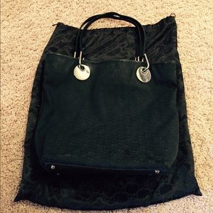 Gucci signature print black tote