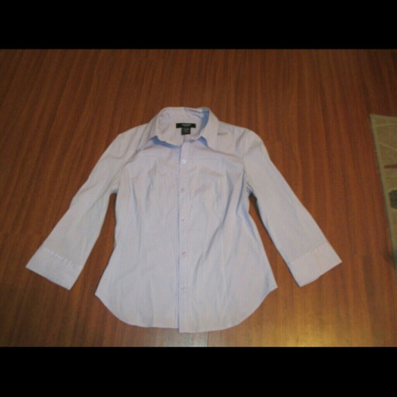 Express button down - Picture 1 of 4
