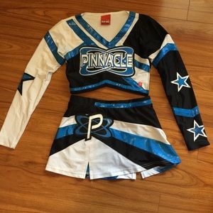 Cheer uniform. Pinnacle Cheer.