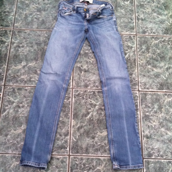 Hollister jeans size 1!
