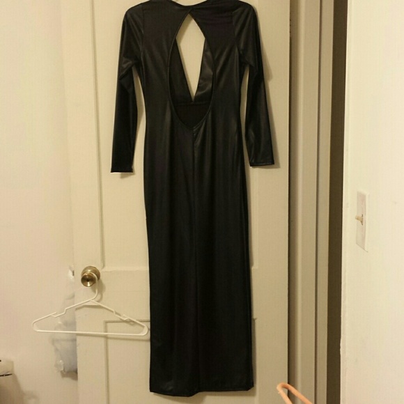 Dress - Picture 2 of 3