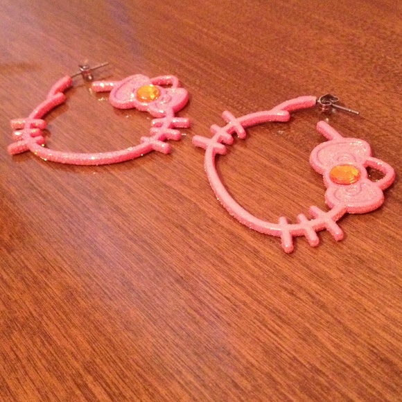 💕 Cute Orange Glitter Hello Kitty Hoop Earrings!