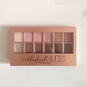 The blushed nudes by maybelline