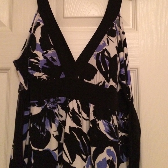Sundress - Picture 2 of 3