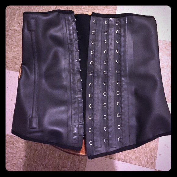 Black waist shaper