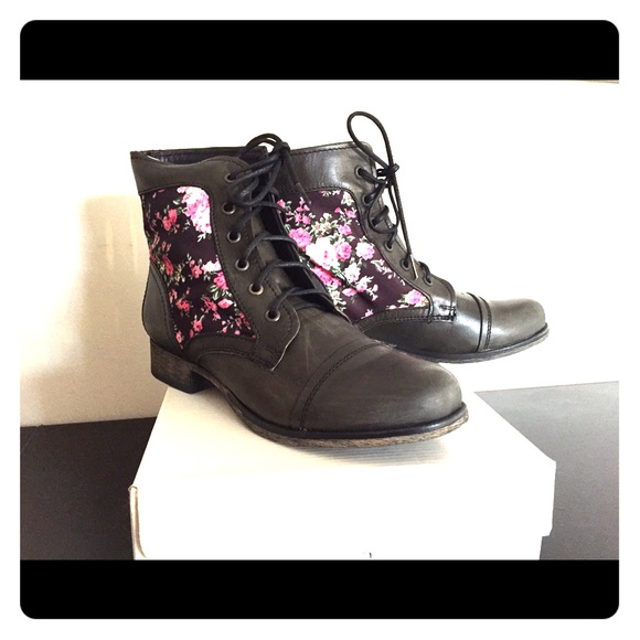 Steve Madden Ankle Boots