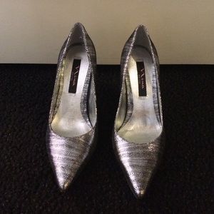 Nina pointy toed heels. NWOT.