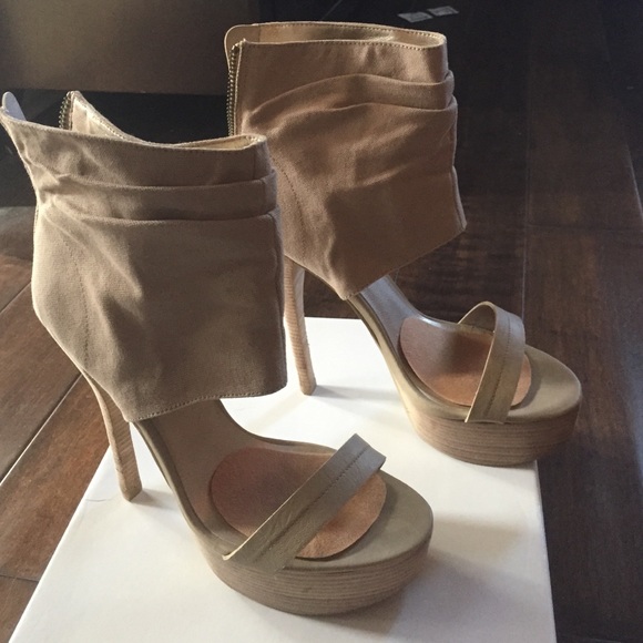 Tan Platform - Picture 2 of 3