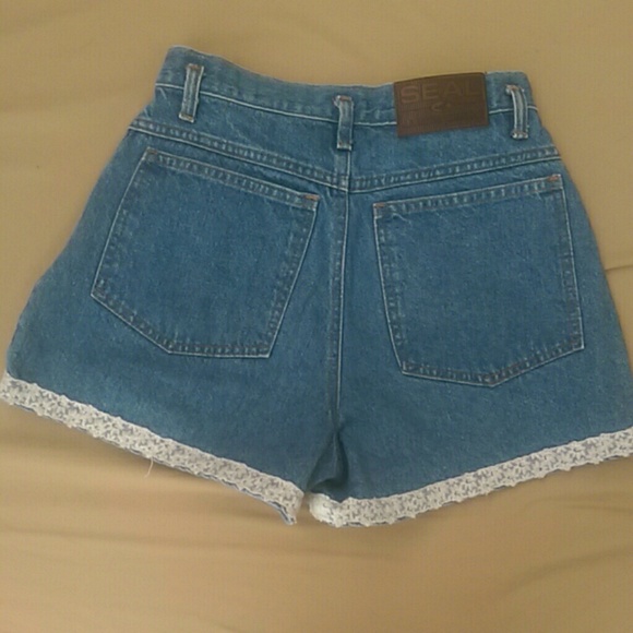 ☀ T R A D E D ☀ - Picture 2 of 3