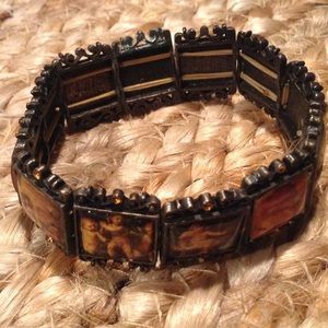 Antiqued Cherub Stretchy Charm Bracelet