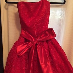 Jessica McClintock prom dress