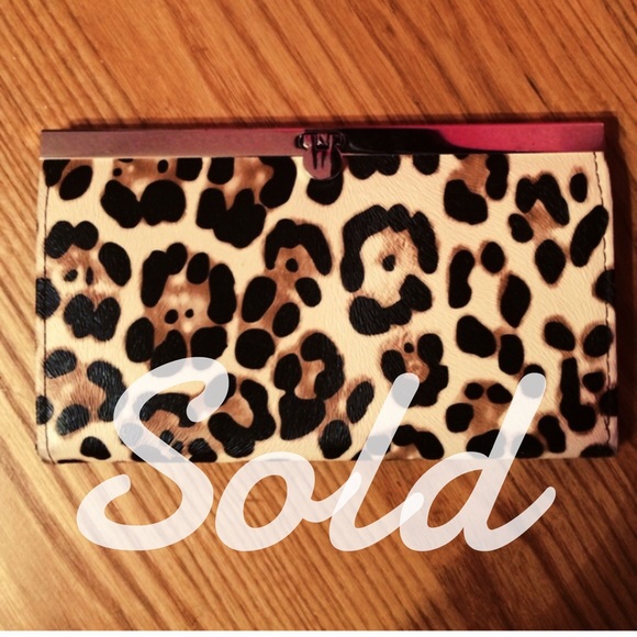 🌷Sold🌷Cheetah Print Wallet