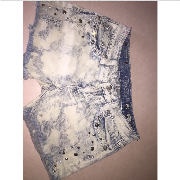 Sold! - Picture 3 of 3