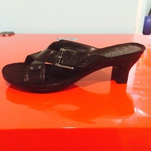 Black Aerology by Aerosoles sandals sz 38