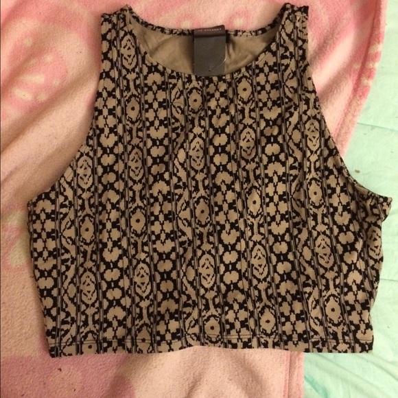 Tops - Super cute crop top