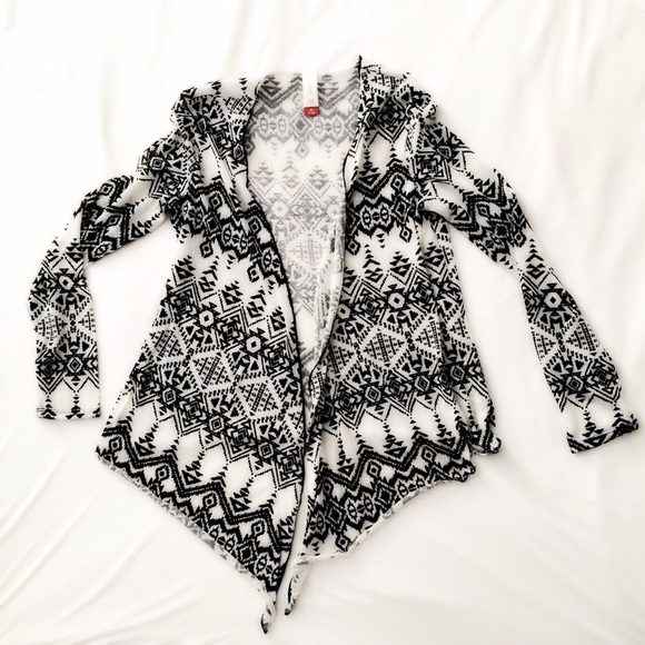 Light weight Aztec Boho Chic Cardigan