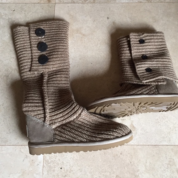 UGG Crochet beige brown boots
