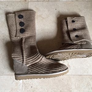 UGG Crochet beige brown boots