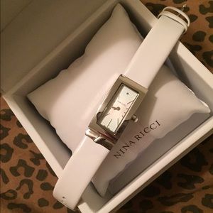 Ladie's Nina Ricci Watch!